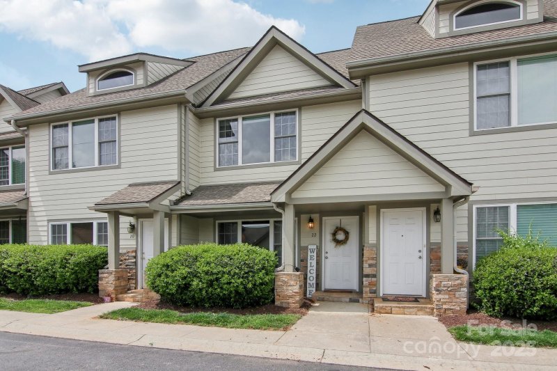 Property image 2 of 22 Rotunda Circle in Mt. Carmel Village, Asheville, NC 28806