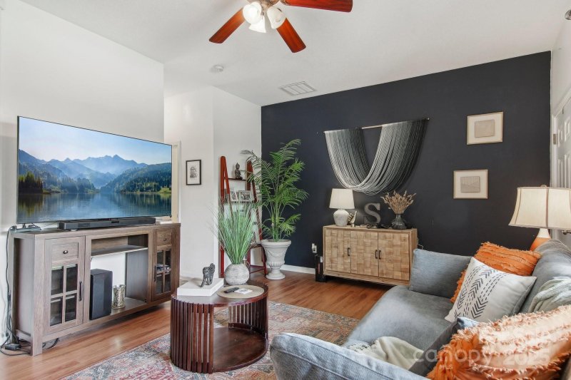 Property image 5 of 22 Rotunda Circle in Mt. Carmel Village, Asheville, NC 28806