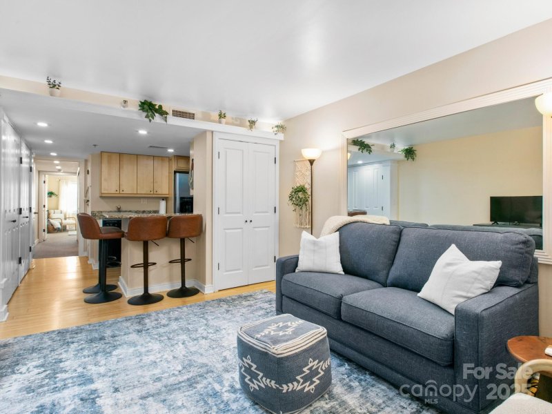 Property image 4 of 37 Hiawassee Street in Hiawassee, Asheville, NC 28801