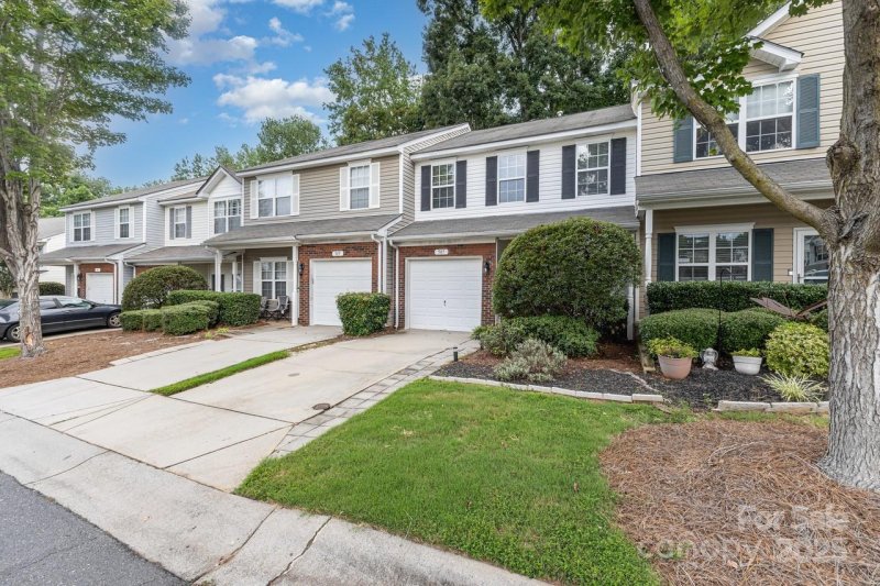 Property image 2 of 507 Delta Drive in Cascades, Fort Mill, SC 29715