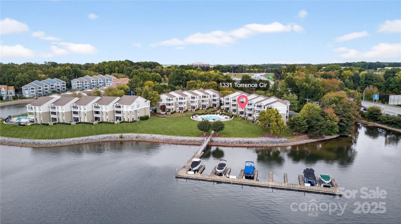 Property image 2 of 1331 Torrence Circle in Davidson Landing, Davidson, NC 28031