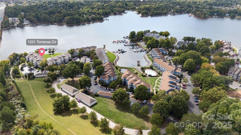 Property image 5 of 1331 Torrence Circle in Davidson Landing, Davidson, NC 28031