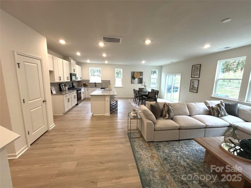 Property image 3 of 129 Bellina Drive in Bellina, York, SC 29745