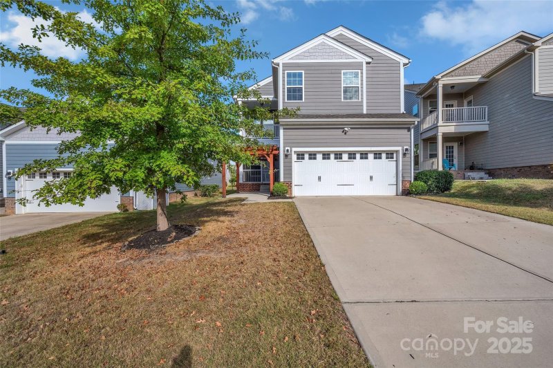 Property image 3 of 6130 Cloverdale Drive in Cameron Creek, Tega Cay, SC 29708