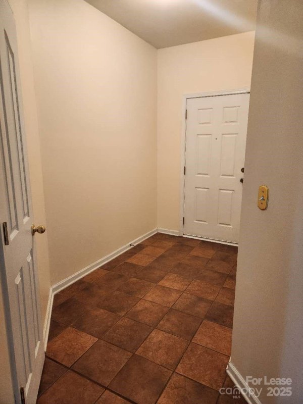 Property image 3 of 4800 Spruce Peak Road in Stowe Creek, Charlotte, NC 28278