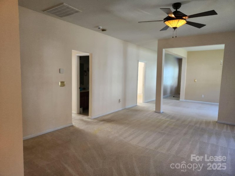 Property image 4 of 4800 Spruce Peak Road in Stowe Creek, Charlotte, NC 28278