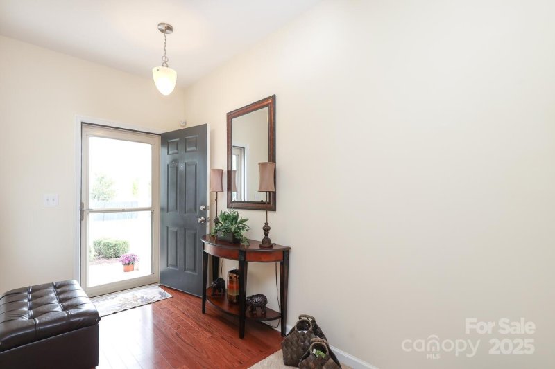 Property image 4 of 2104 Gillette Drive in Oaks At Clover, Clover, SC 29710