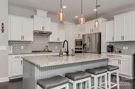 Property image 5 of 15130 Oleander Drive in The Palisades, Charlotte, NC 28278