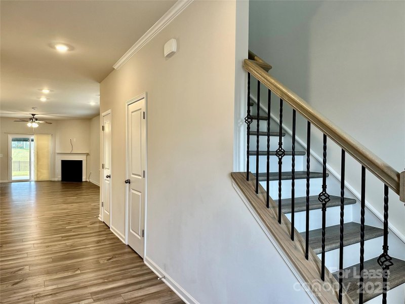 Property image 4 of 389 Runner Stone Lane in Elizabeth, Fort Mill, SC 29715