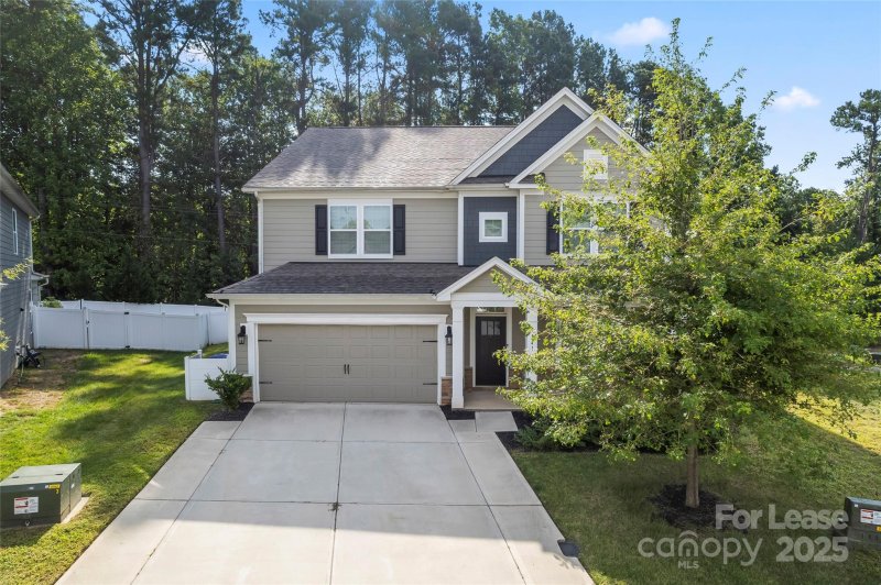 Property image 3 of 141 Hornbeam Lane in Atwater Landing, Mooresville, NC 28117