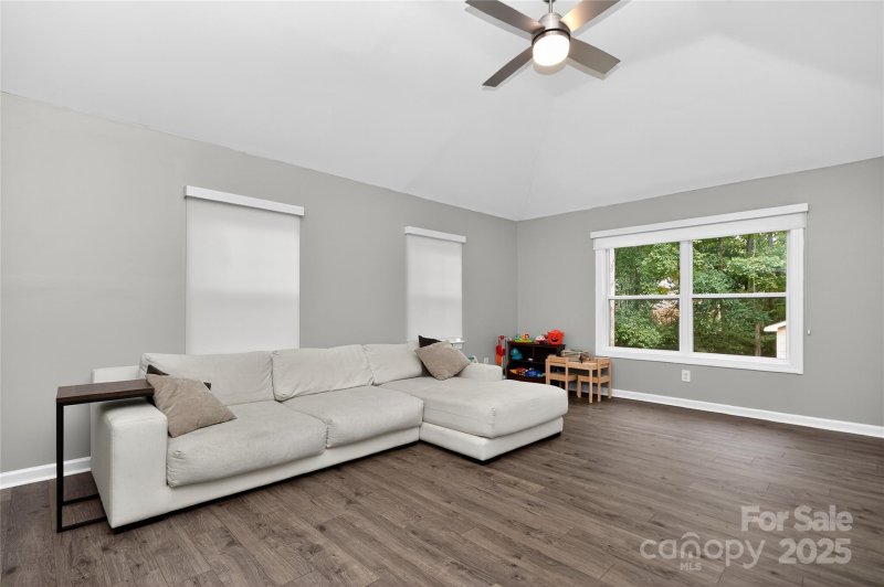 Property image 4 of 324 Clearbrook Road in Pine Forest, Matthews, NC 28105