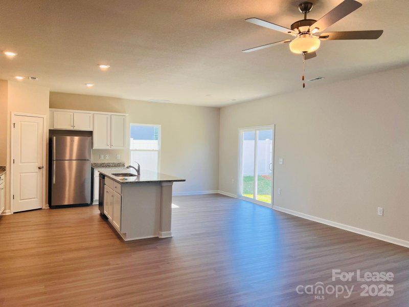 Property image 5 of 2020 Transatlantic Avenue in Mckee Creek Village, Charlotte, NC 28215