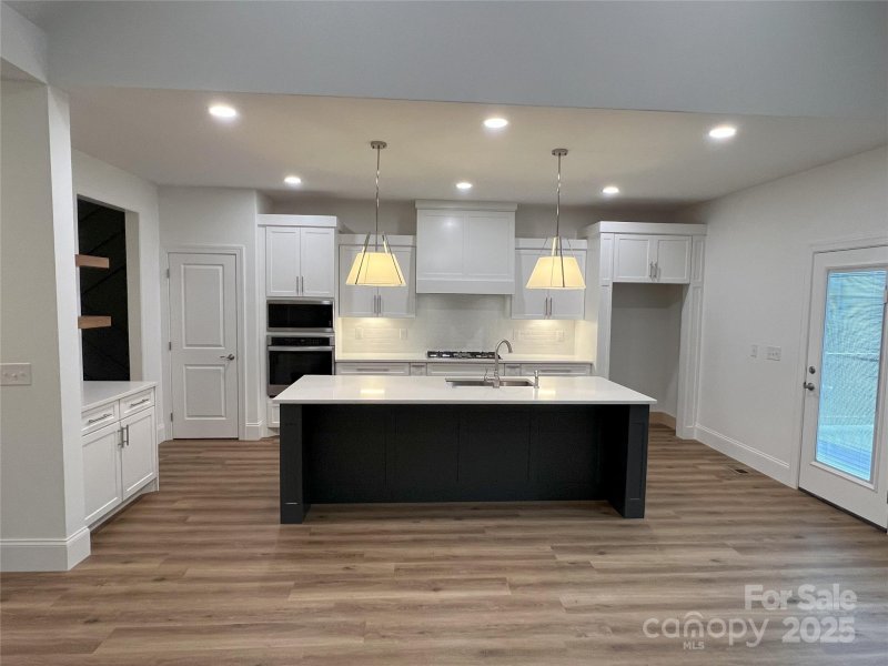 Property image 3 of 4205 9th Street in Tillmans Run, Hickory, NC 28601