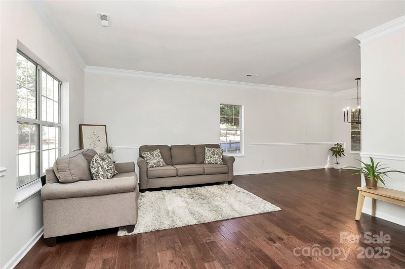 Property image 5 of 10648 Jardin Way in Bradfield Farms, Charlotte, NC 28215