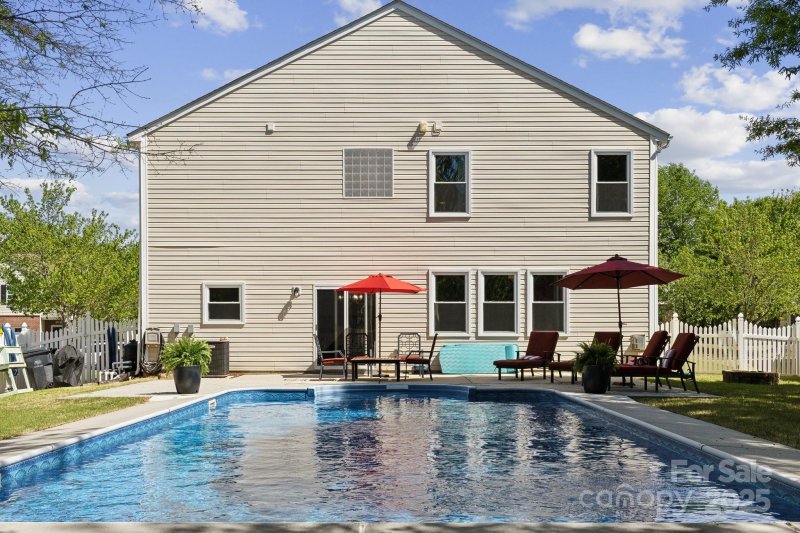 Property image 3 of 221 Sycamore Creek Road in Spicewood, Fort Mill, SC 29708