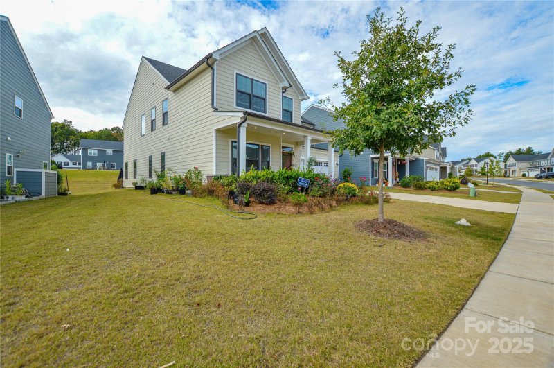 Property image 3 of 1724 Dennis Austin Lane in Moore Farm, Indian Trail, NC 28079