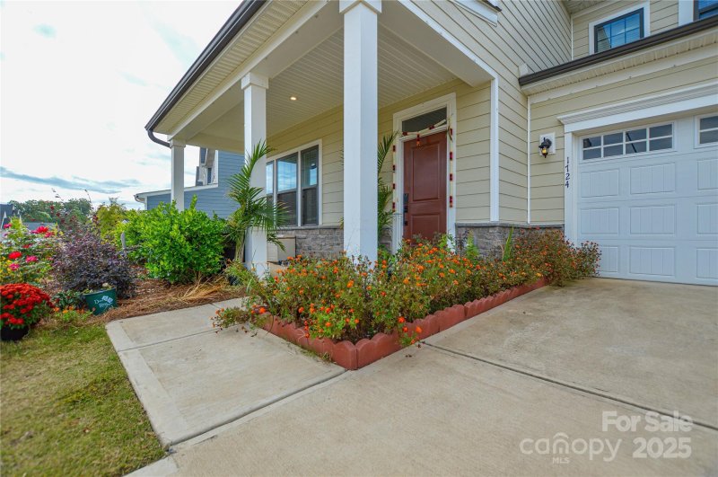 Property image 4 of 1724 Dennis Austin Lane in Moore Farm, Indian Trail, NC 28079