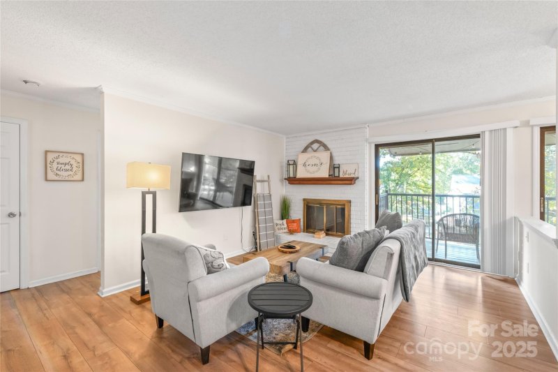 11058 Cedar View Road