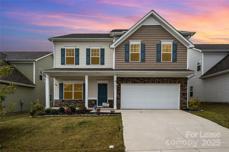 Property image 2 of 9046 Evercrisp Lane in Orchard Creek, Charlotte, NC 28215