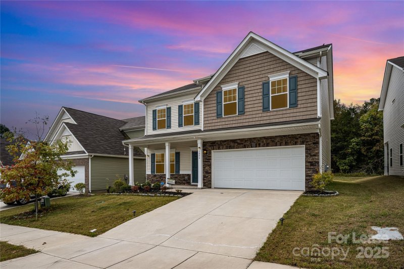 Property image 4 of 9046 Evercrisp Lane in Orchard Creek, Charlotte, NC 28215