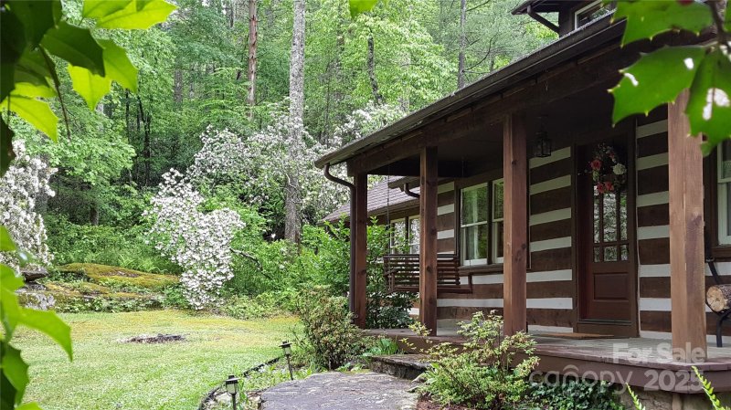 Property image 2 of 142 Cherrywood Lane in Sweetwater Farms, Pisgah Forest, NC 28768