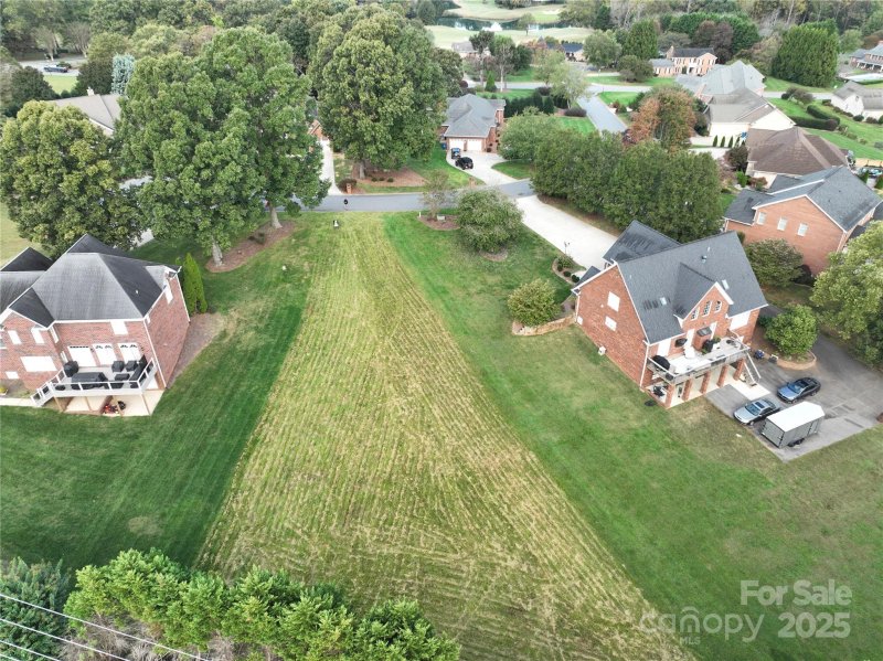 Property image 4 of 2638 Nicklaus Court in Rock Barn, Conover, NC 28613