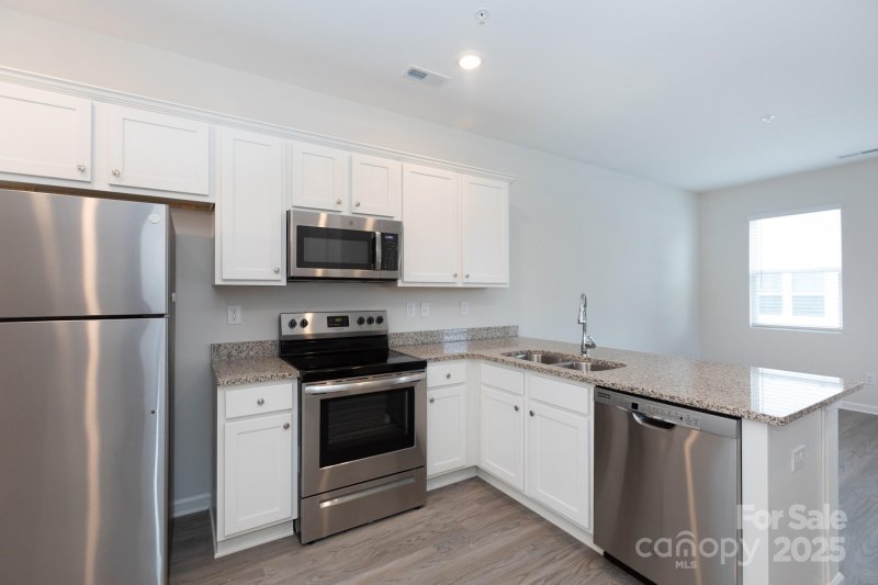 Property image 3 of 2410 Via Del Conte Alley in Windsor Park, Charlotte, NC 28205