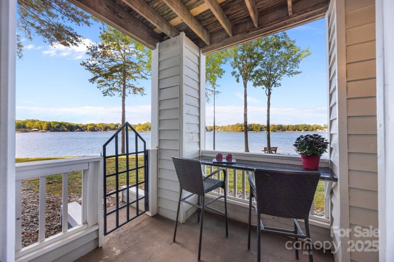 Property image 2 of 907 Southwest Drive in Davidson Landing, Davidson, NC 28036