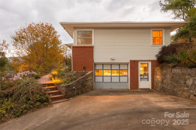 Property image 4 of 8 W Haywood Drive in Mcclure-Canton, Canton, NC 28716