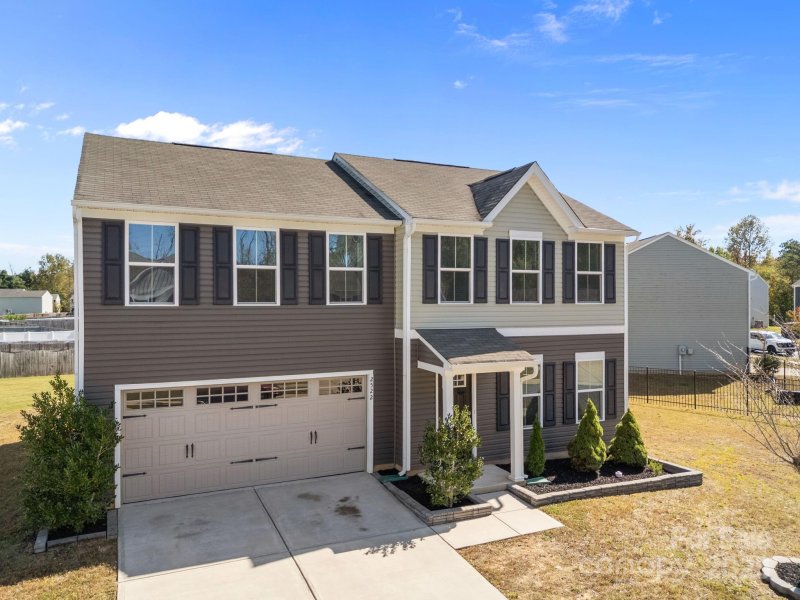 Property image 3 of 2522 Willow Pond Lane in Pendleton, Concord, NC 28025