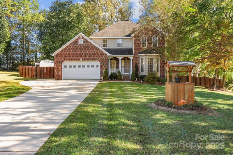 Ashland Place, Salisbury Community