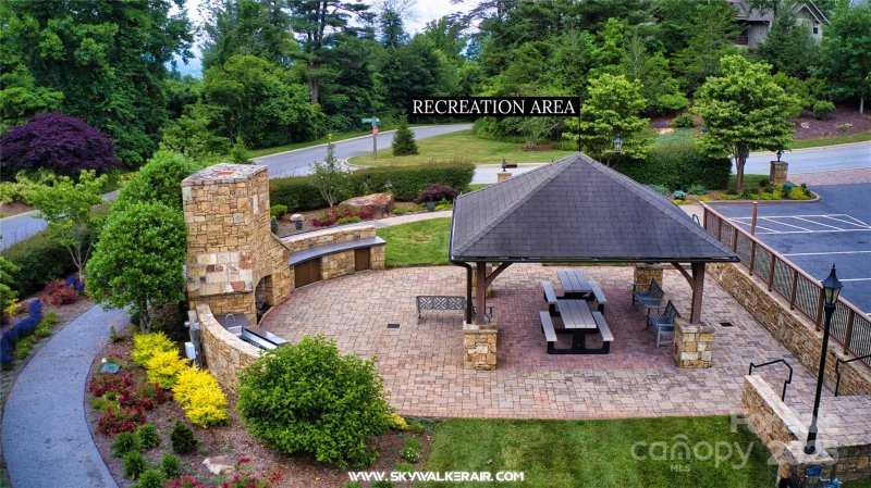 Property image 5 of 175 Senator Reynolds Road in Reynolds Mountain, Asheville, NC 28804