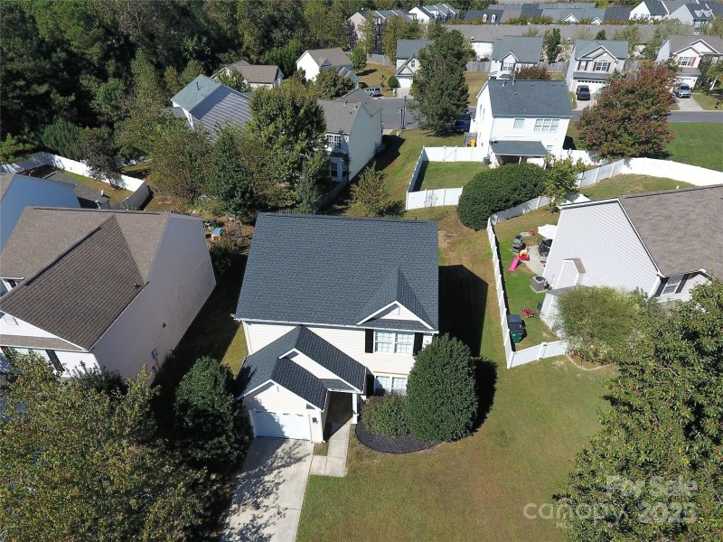 Property image 3 of 2530 Fossil Stone Lane in Waterstone, Fort Mill, SC 29708