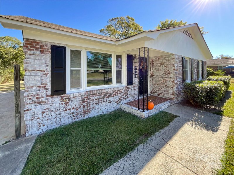 Property image 5 at 7902 Hembywood Drive, Indian Trail, NC 28079