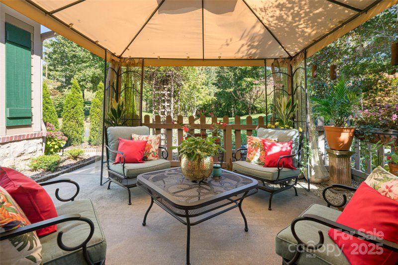 Property image 4 of 28 Craggy Vista Drive in Craggy View Cottages, Swannanoa, NC 28778