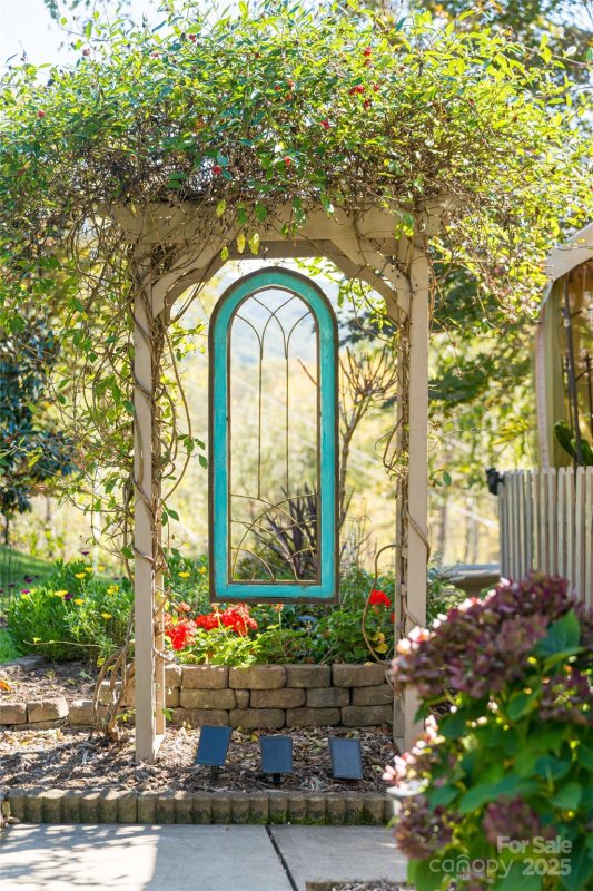 Property image 5 of 28 Craggy Vista Drive in Craggy View Cottages, Swannanoa, NC 28778