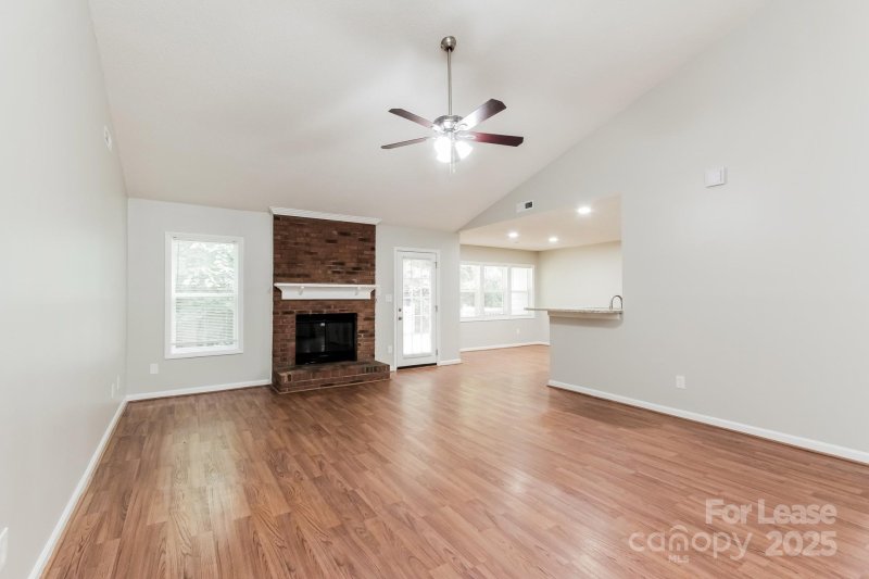 Property image 5 of 10141 Crayton Drive in Brynmoor, Charlotte, NC 28269