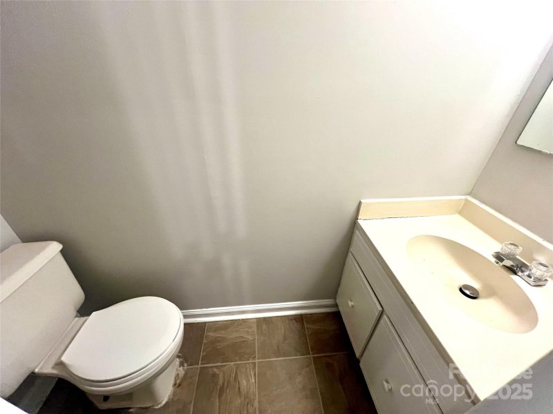 Property image 3 of 6143 Bent Tree Court in Four Seasons, Charlotte, NC 28212