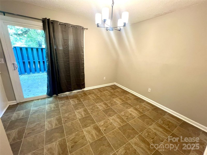 Property image 4 of 6143 Bent Tree Court in Four Seasons, Charlotte, NC 28212