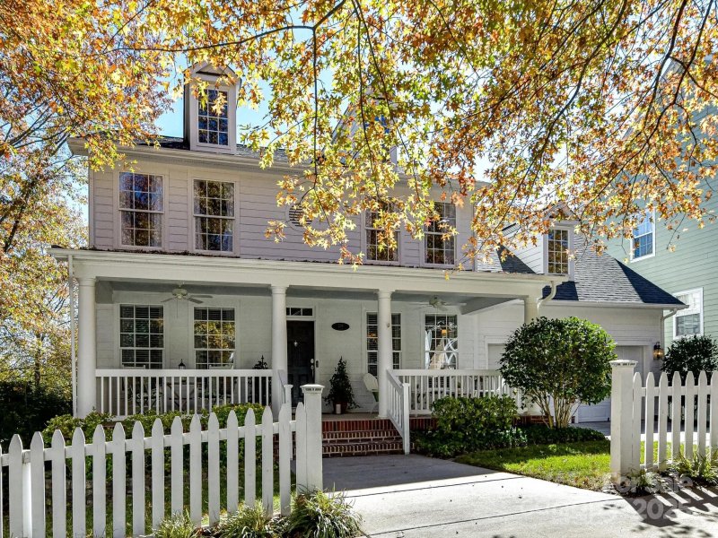 Property image 2 of 238 Fairview Lane in New Neighborhood/Old Davidson, Davidson, NC 28036