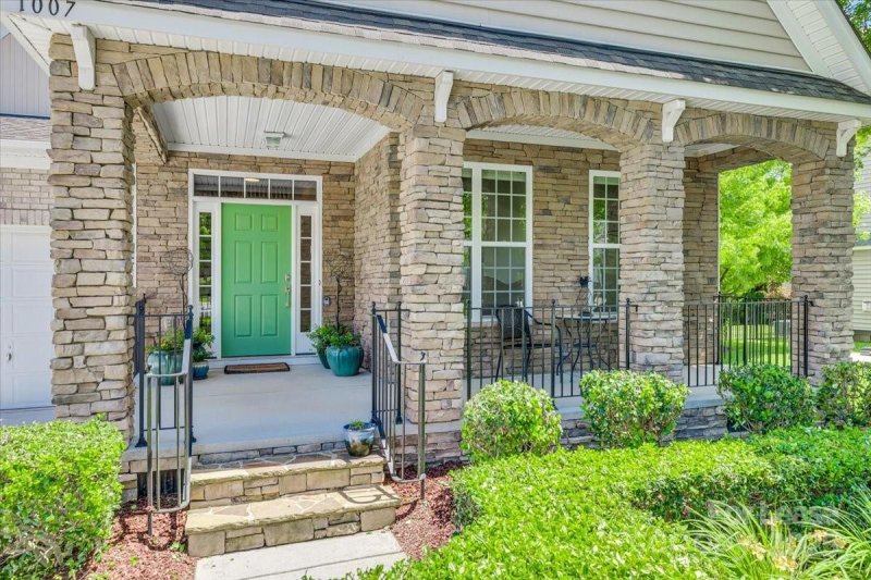 Property image 2 of 1007 Kaiser Way in Fallbrook, Fort Mill, SC 29715