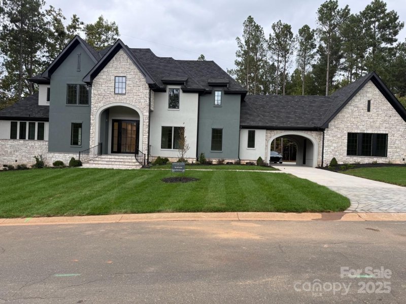 2012 Gladelynn Court