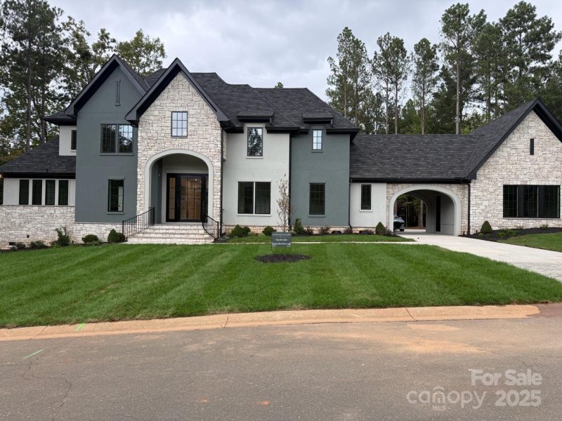 Property image 2 at 2012 Gladelynn Court, Belmont, NC 28012