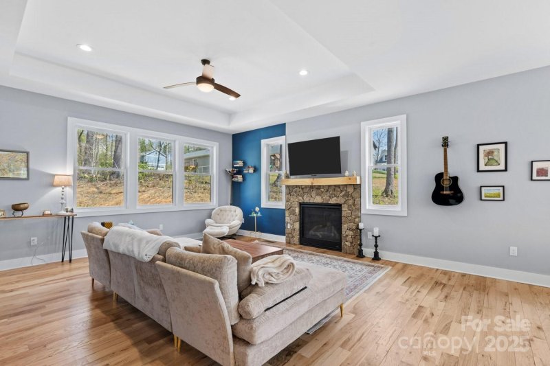 Property image 5 of 209 Fall Leaves Drive in Majestic Oaks of Fairview, Fairview, NC 28730