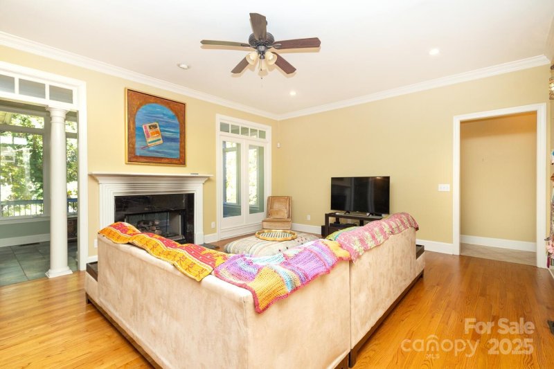 Property image 2 of 14900 Crooked Branch Lane in Royal Oaks, Charlotte, NC 28278