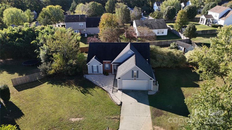 Property image 2 of 5000 Ashie Avenue in Kerry Greens, Matthews, NC 28104