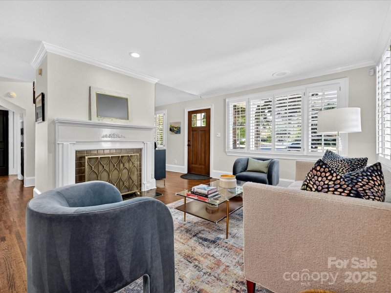 Property image 4 of 1937 Brandon Circle in Myers Park, Charlotte, NC 28211