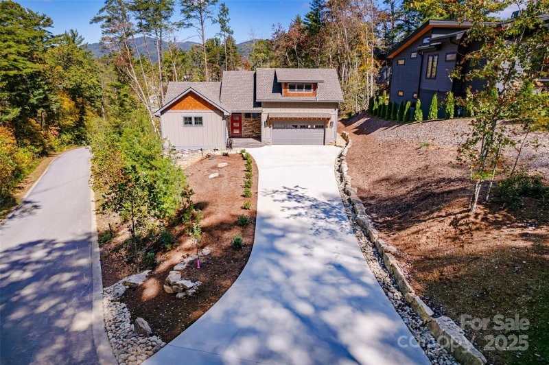 Property image 2 of 48 Crossings Circle in The Crossings at Cane Creek, Fairview, NC 28730