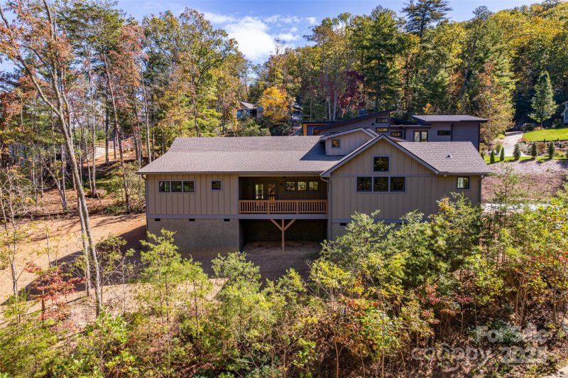 Property image 3 of 48 Crossings Circle in The Crossings at Cane Creek, Fairview, NC 28730
