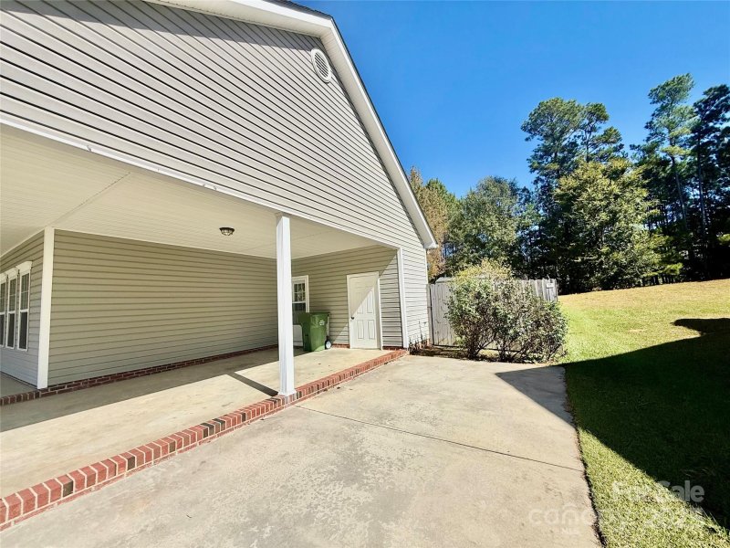 Property image 4 of 5064 Sedgefield Drive in Sedgefield, Lancaster, SC 29720